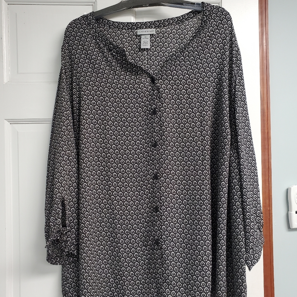 Catherine's 4x (30-32) Top NWT
